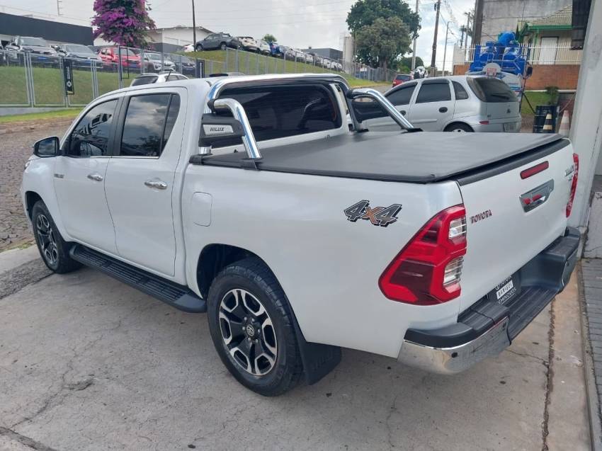 toyota hilux 2.8 d-4d turbo diesel cd srx 4x4 automatico 4p 20255
