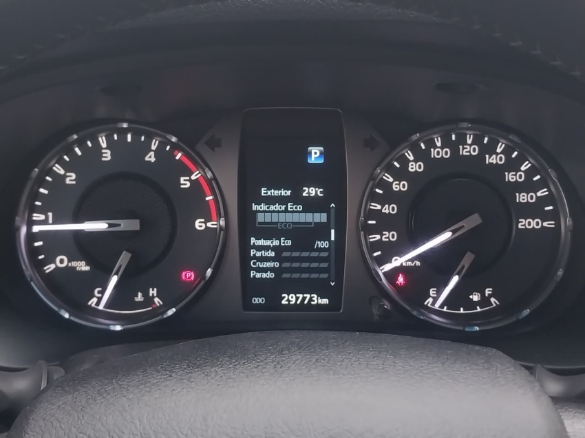 toyota hilux 2.8 d-4d turbo diesel cd srx 4x4 automatico 4p 202512