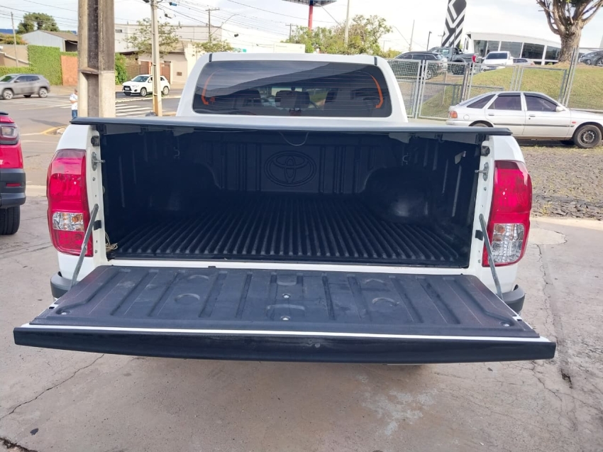 toyota hilux 2.8 d-4d turbo diesel cd srv 4x4 automatico 4p 20249