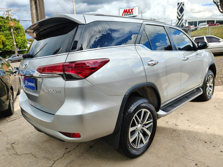 toyota hilux sw4 4.0 srx 4x4 7 lugares v6 24v gasolina 4p automatico 20167