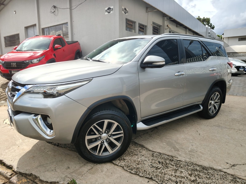 toyota hilux sw4 4.0 srx 4x4 7 lugares v6 24v gasolina 4p automatico 20162