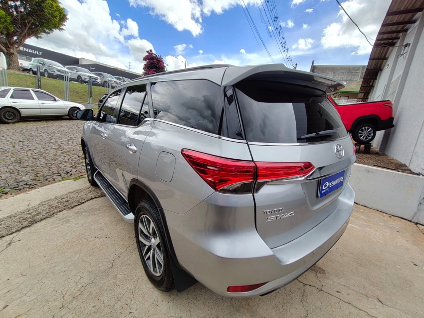 toyota hilux sw4 4.0 srx 4x4 7 lugares v6 24v gasolina 4p automatico 20165