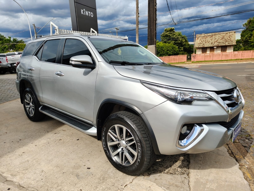 toyota hilux sw4 4.0 srx 4x4 7 lugares v6 24v gasolina 4p automatico 2016