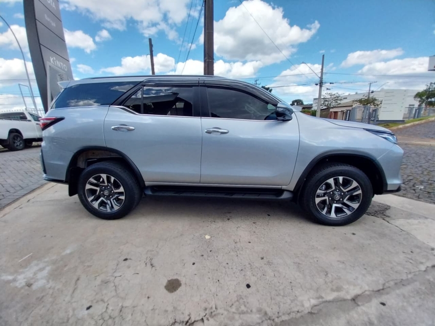 toyota hilux sw4 2.8 d-4d turbo diesel srx platinum 7l 4x4 automatico 4p 20243