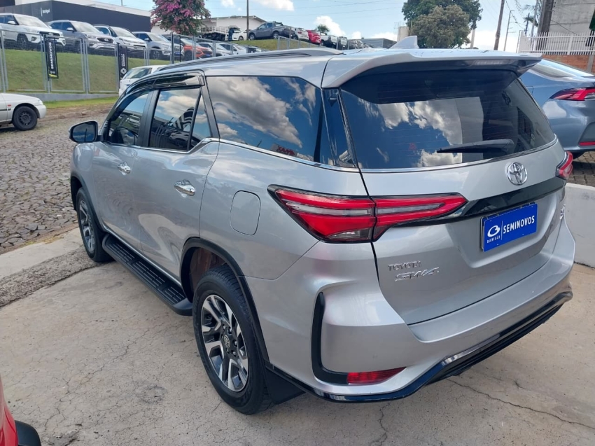 toyota hilux sw4 2.8 d-4d turbo diesel srx platinum 7l 4x4 automatico 4p 20245