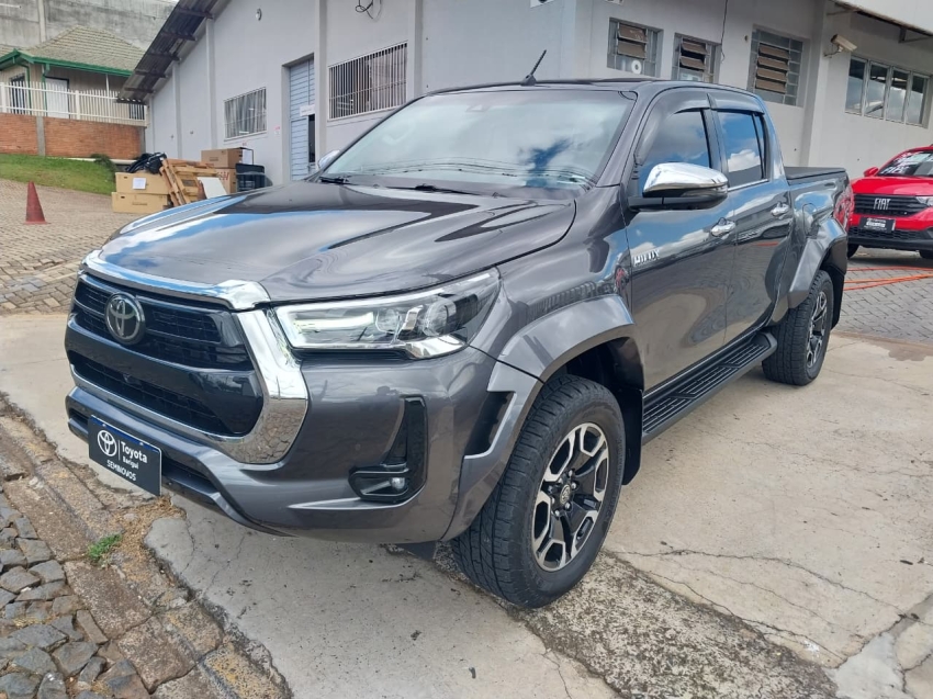 toyota hilux 2.8 d-4d turbo diesel cd srx plus 4x4 automatico 4p 20242