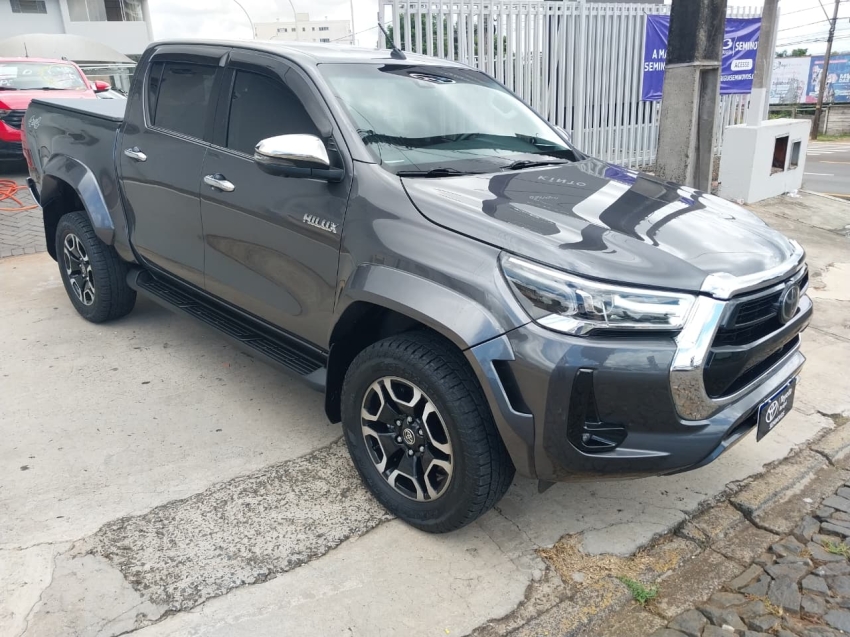 toyota hilux 2.8 d-4d turbo diesel cd srx plus 4x4 automatico 4p 202416