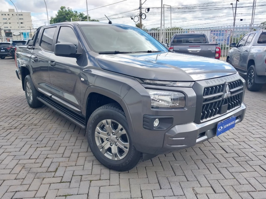 mitsubishi triton 2.4 biturbo diesel cd gls 4x4 automatico 4p 2026