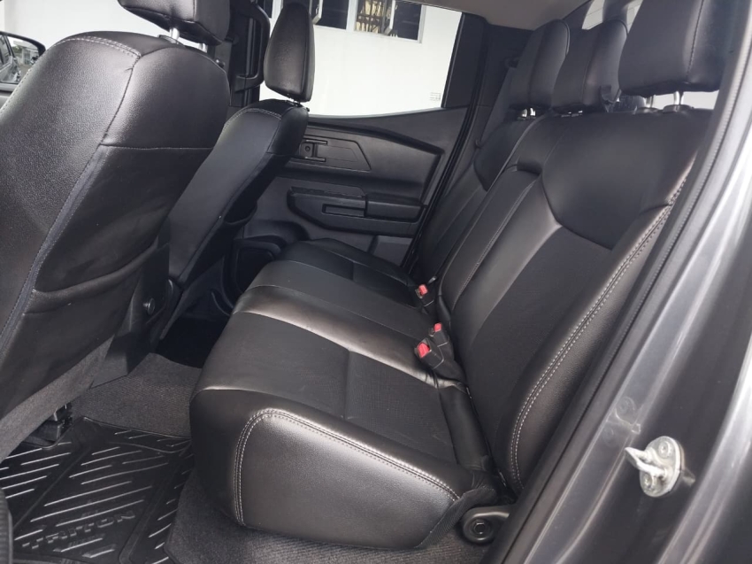 mitsubishi triton 2.4 biturbo diesel cd gls 4x4 automatico 4p 202610