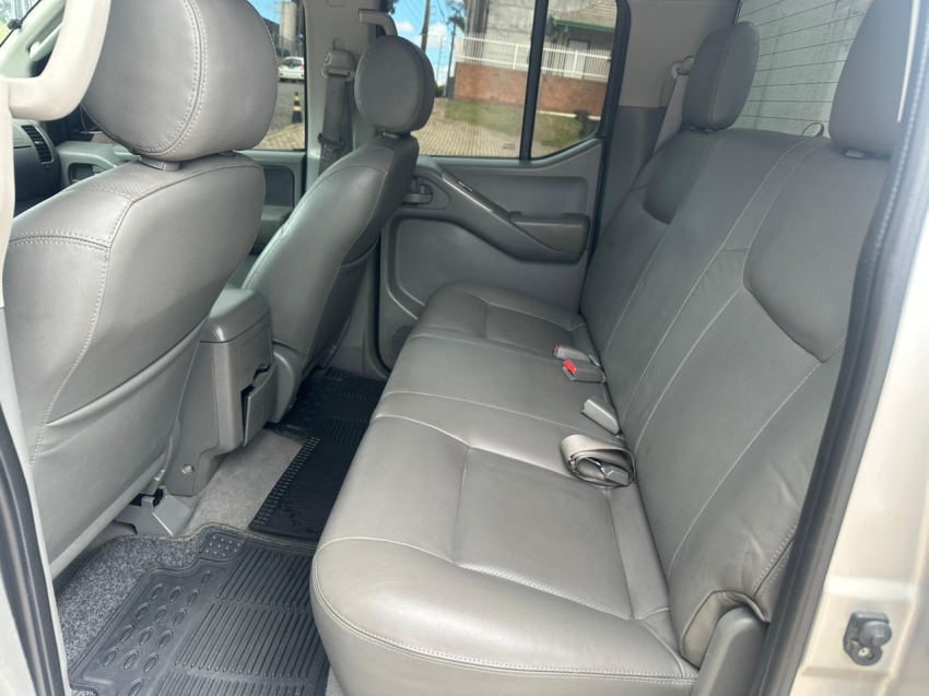 nissan frontier 2.5 le 4x4 cd turbo eletronic diesel 4p automatico 201012