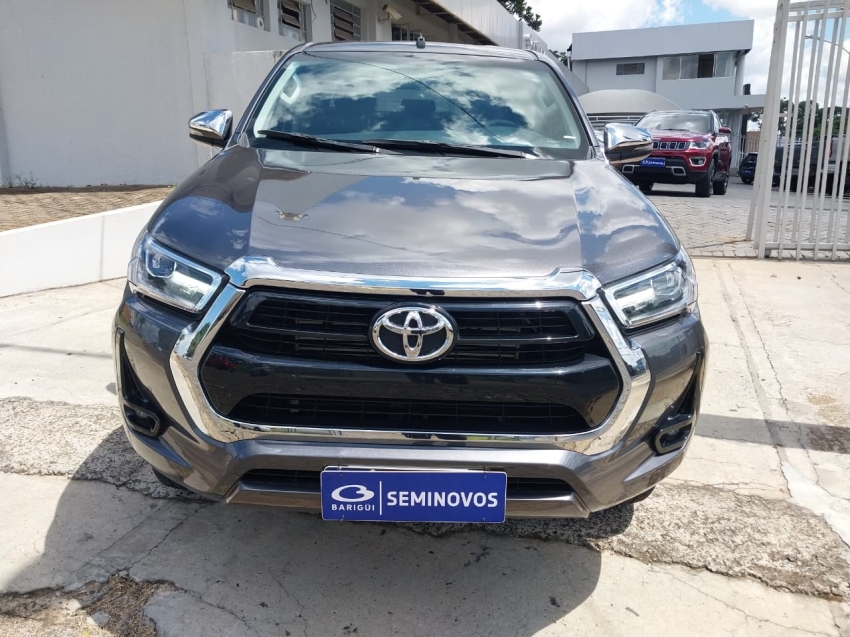 toyota hilux 2.8 d-4d turbo diesel cd srv 4x4 automatico 4p 20251
