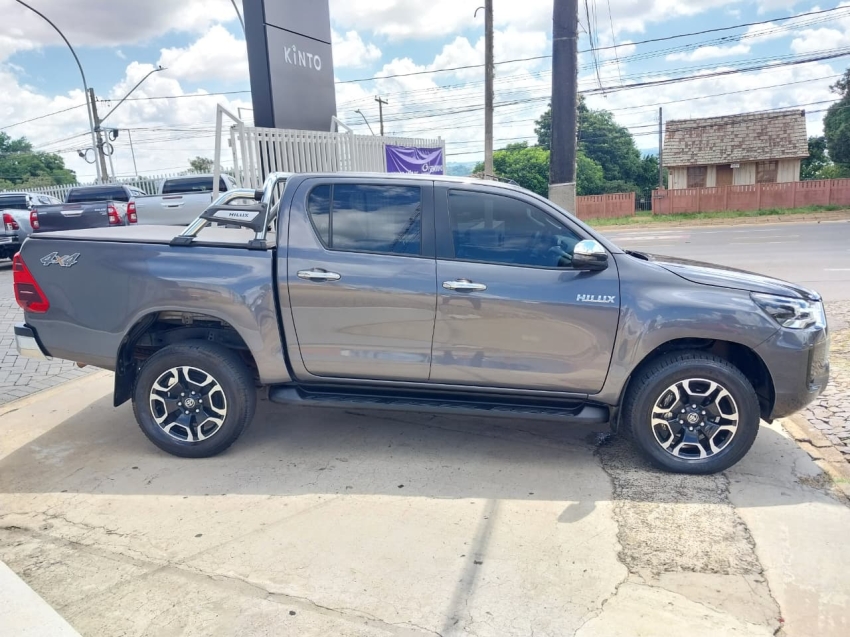 toyota hilux 2.8 d-4d turbo diesel cd srv 4x4 automatico 4p 20253
