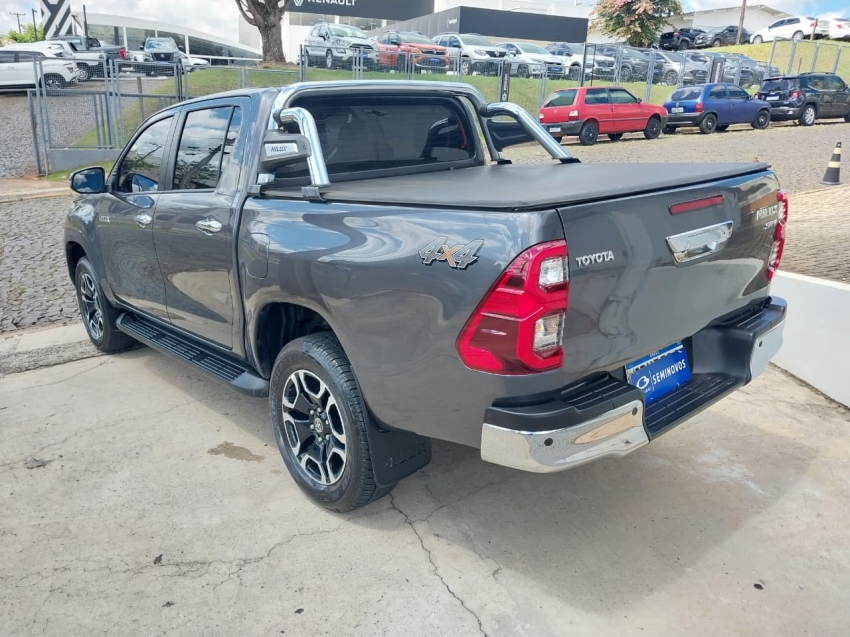 toyota hilux 2.8 d-4d turbo diesel cd srv 4x4 automatico 4p 20255
