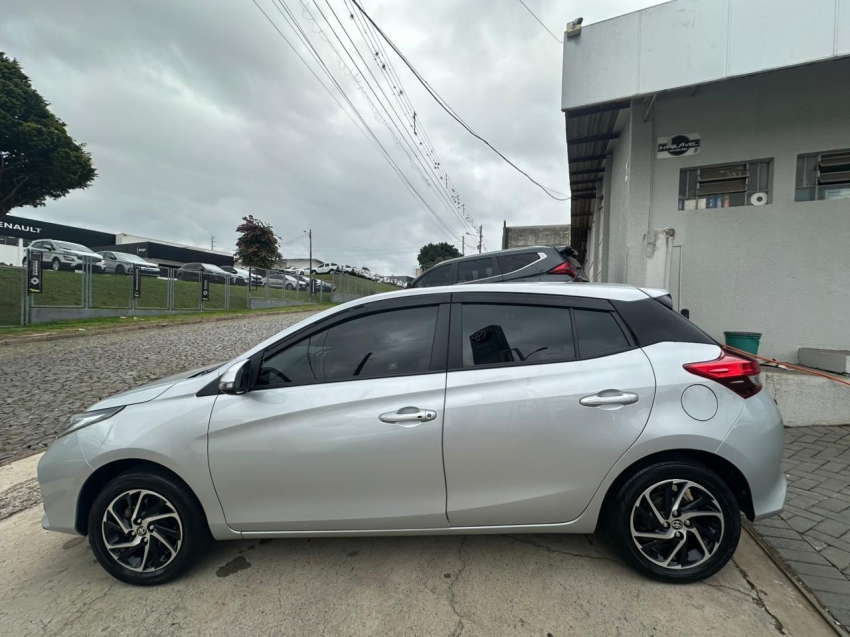 toyota yaris 1.5 16v flex xls connect multidrive 4p automatico 20234
