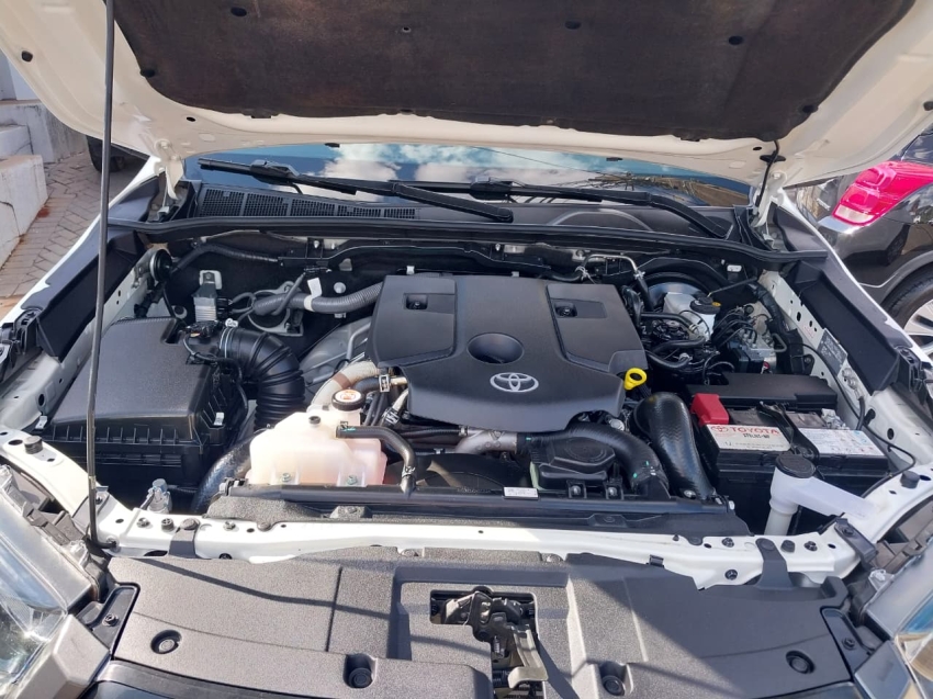 toyota hilux 2.8 d-4d turbo diesel cd power pack 4x4 manual 4p 20248