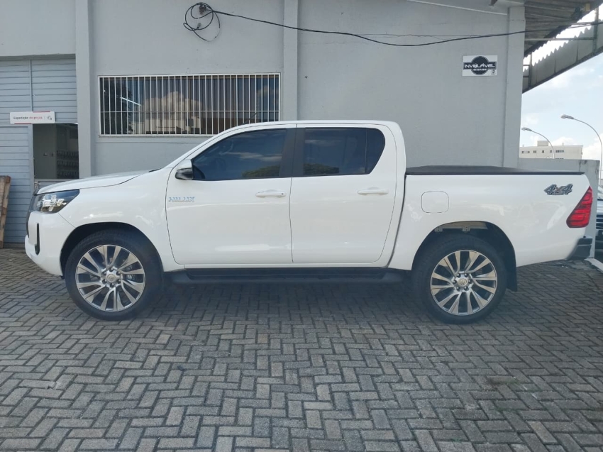 toyota hilux 2.8 d-4d turbo diesel cd power pack 4x4 manual 4p 20244