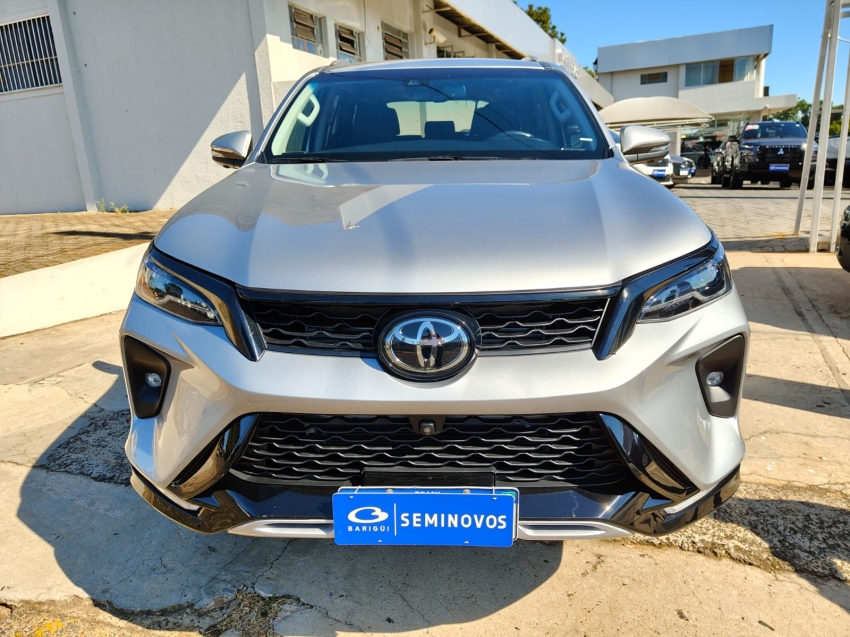 toyota hilux sw4 2.8 d-4d turbo diesel srx platinum 7l 4x4 automatico 4p 20241