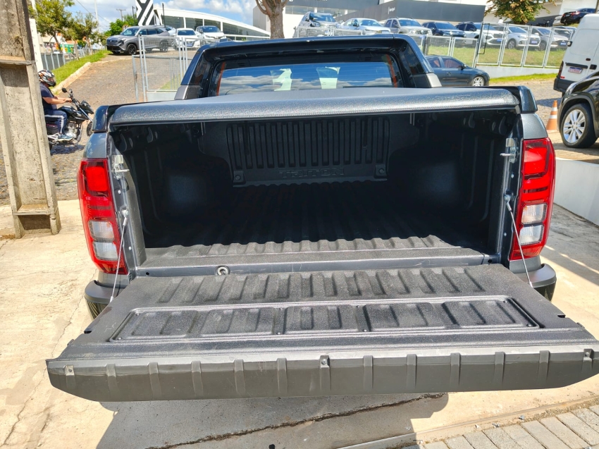 mitsubishi triton 2.4 biturbo diesel cd katana sr80 4x4 automatico 4p 20269