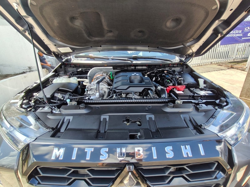 mitsubishi triton 2.4 biturbo diesel cd katana sr80 4x4 automatico 4p 20268