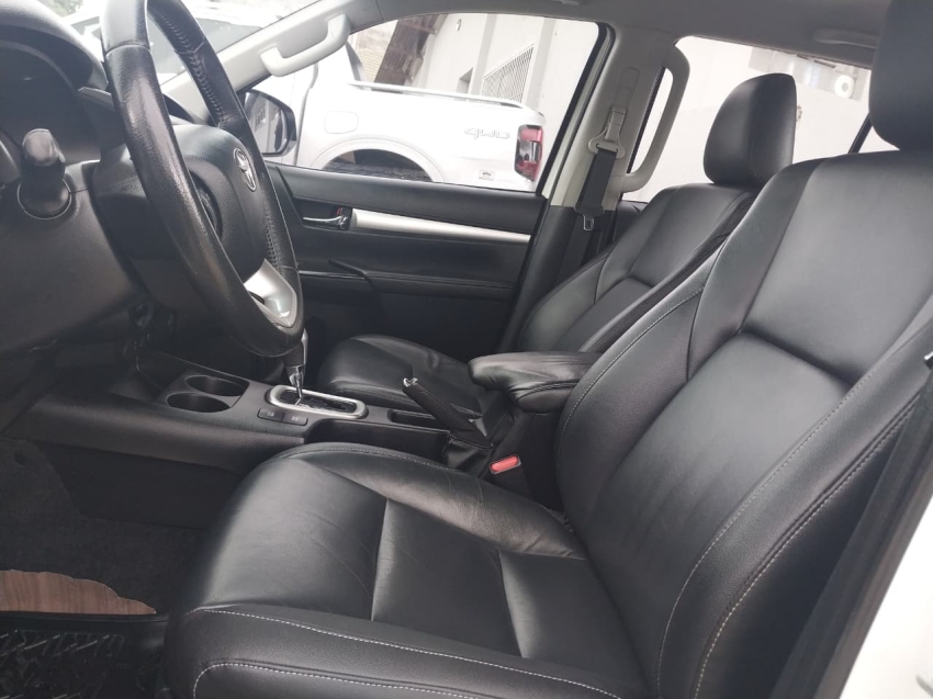 toyota hilux 2.8 srv 4x4 cd 16v diesel 4p automatico 202011