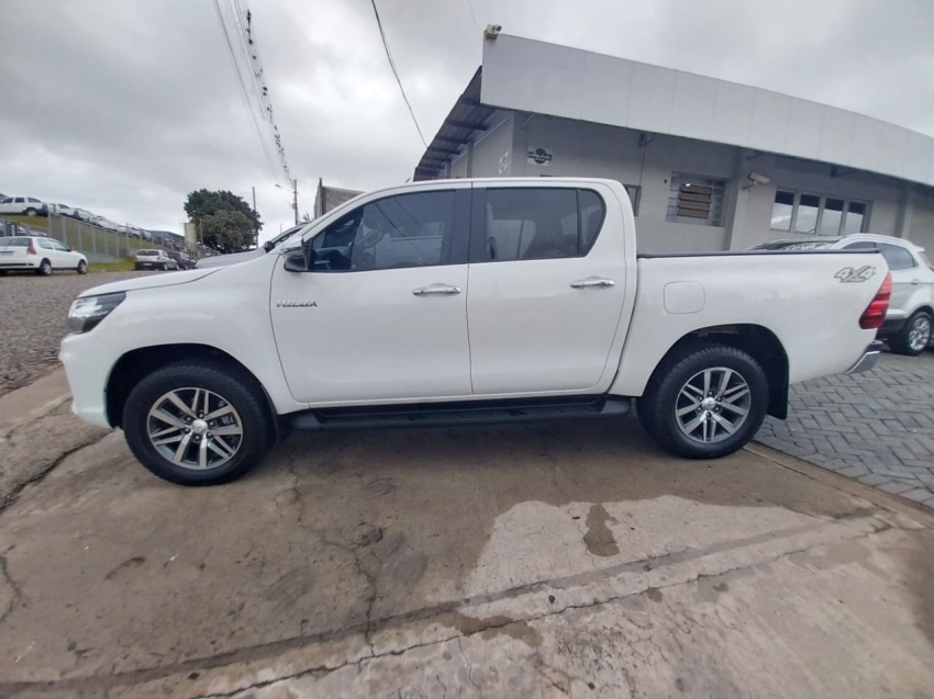 toyota hilux 2.8 srv 4x4 cd 16v diesel 4p automatico 20204
