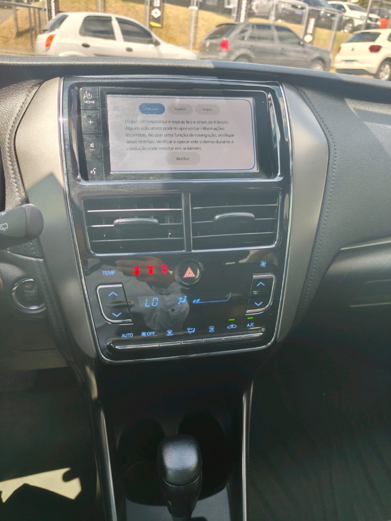 toyota yaris 1.5 16v flex xs connect multidrive 1.4 4p automatico 202312