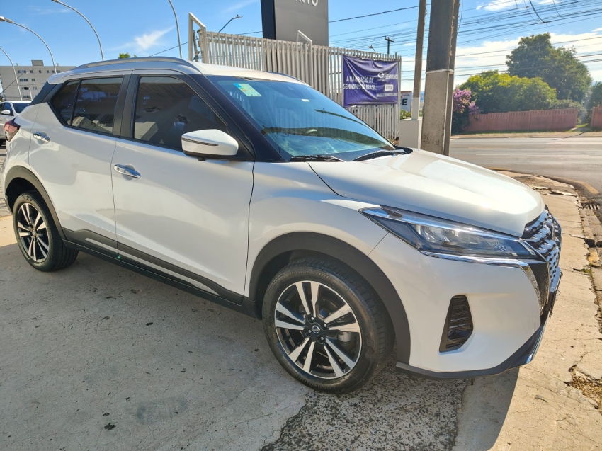 nissan kicks 1.6 16v flexstart exclusive xtronic flex 4p automatico 2022