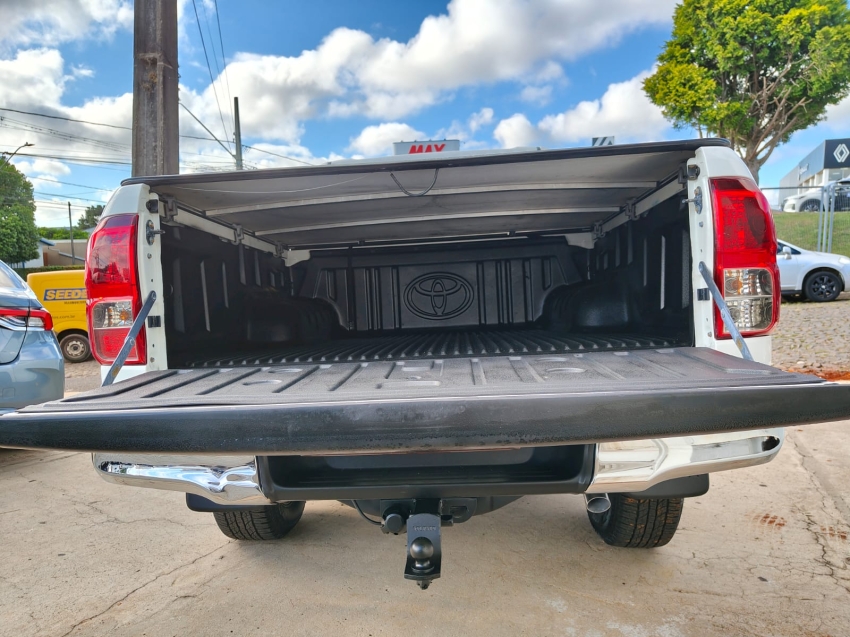 toyota hilux 2.8 diesel automatico 202215