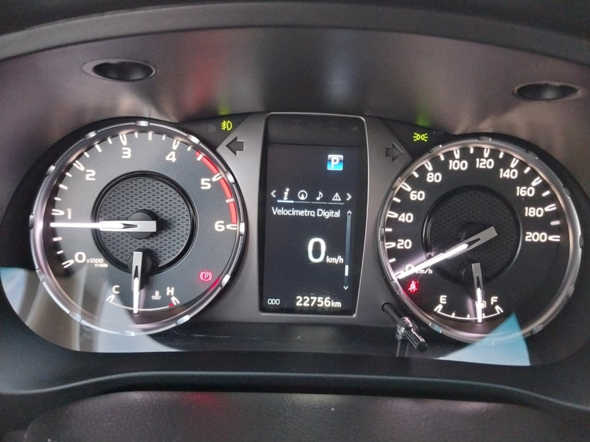 toyota hilux 2.8 d-4d turbo diesel cd sr 4x4 automatico 4p 202514