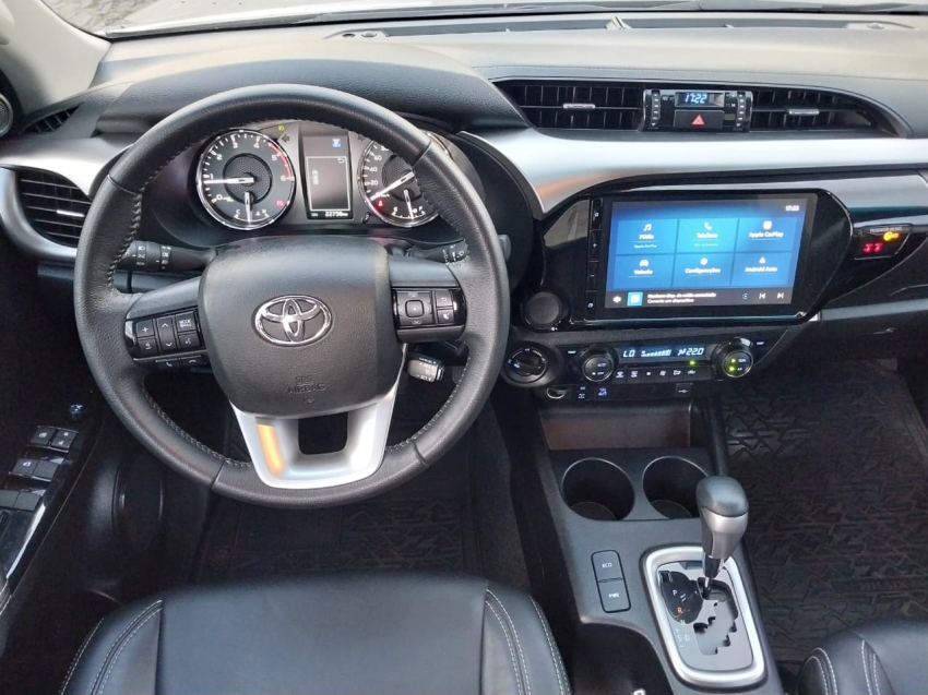 toyota hilux 2.8 d-4d turbo diesel cd sr 4x4 automatico 4p 202511