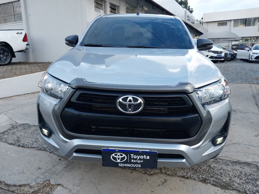toyota hilux 2.8 d-4d turbo diesel cd sr 4x4 automatico 4p 20251