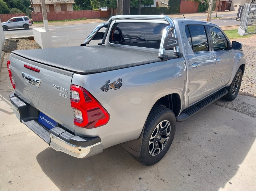 toyota hilux 2.8 d-4d turbo diesel cd srx 4x4 automatico 4p 20237