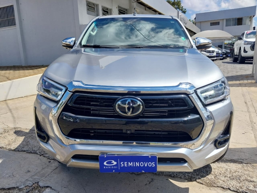 toyota hilux 2.8 d-4d turbo diesel cd srx 4x4 automatico 4p 20231