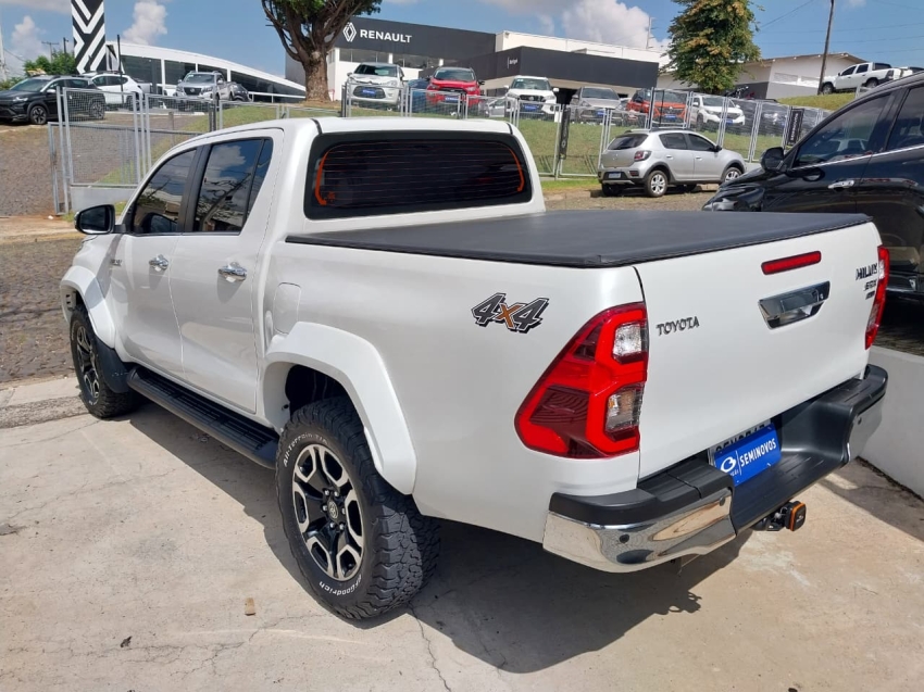 toyota hilux 2.8 d-4d turbo diesel cd srx plus 4x4 automatico 4p 20245