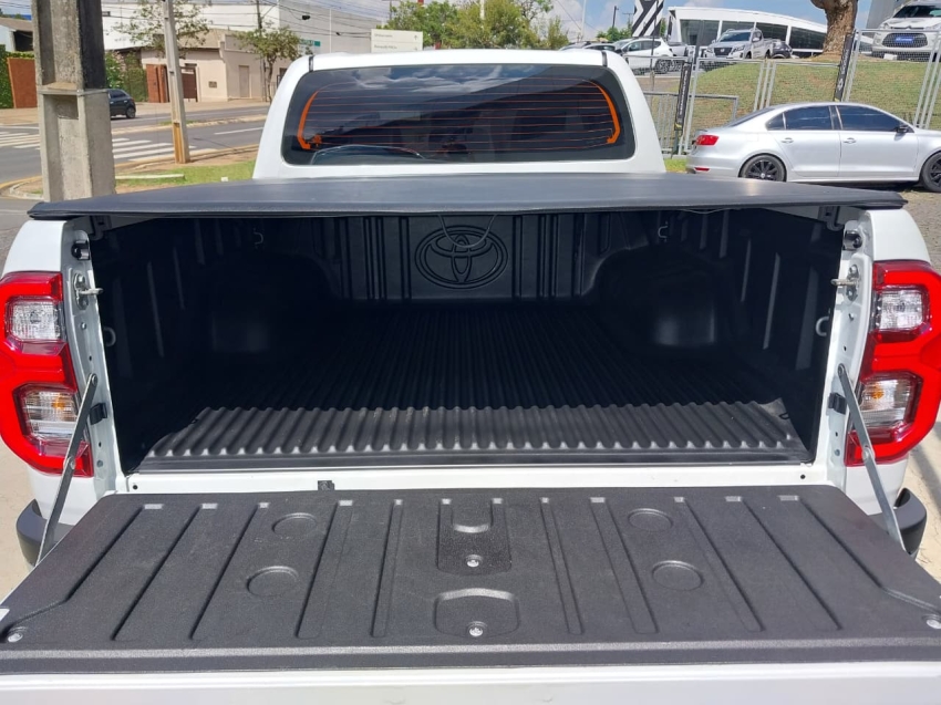 toyota hilux 2.8 d-4d turbo diesel cd srx plus 4x4 automatico 4p 20248