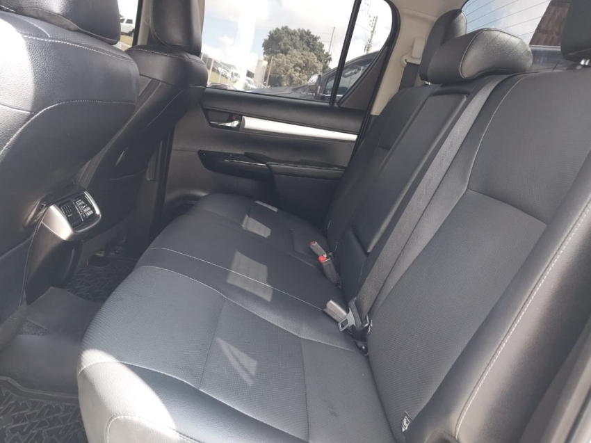 toyota hilux 2.8 d-4d turbo diesel cd srx plus 4x4 automatico 4p 20249