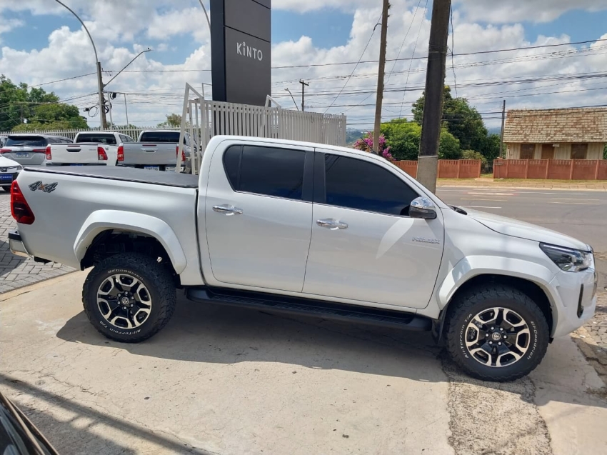 toyota hilux 2.8 d-4d turbo diesel cd srx plus 4x4 automatico 4p 20244