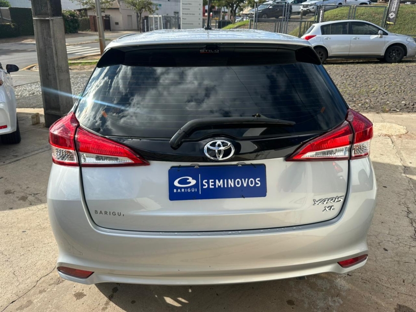 toyota yaris 1.5 16v flex xl plus connect multidrive 4p automatico 20204