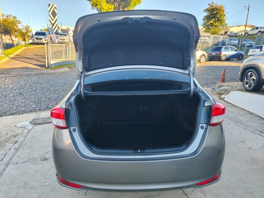 toyota yaris 1.5 16v flex sedan xl plus connect multidrive 4p automatico 20207