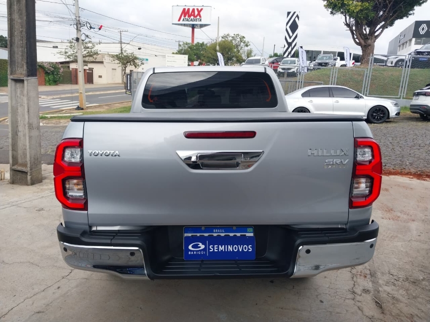 toyota hilux 2.8 d-4d turbo diesel cd srv 4x4 automatico 4p 20255