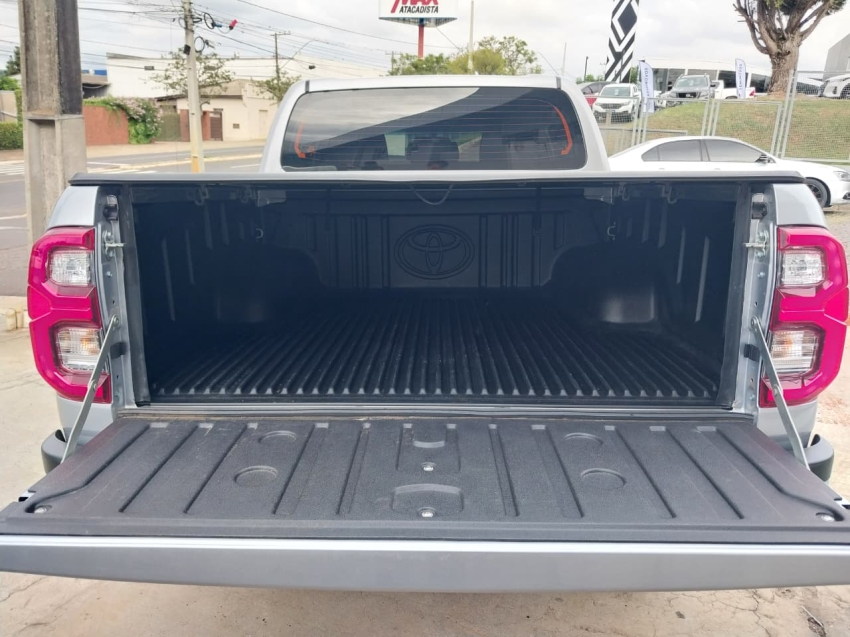 toyota hilux 2.8 d-4d turbo diesel cd srv 4x4 automatico 4p 20258