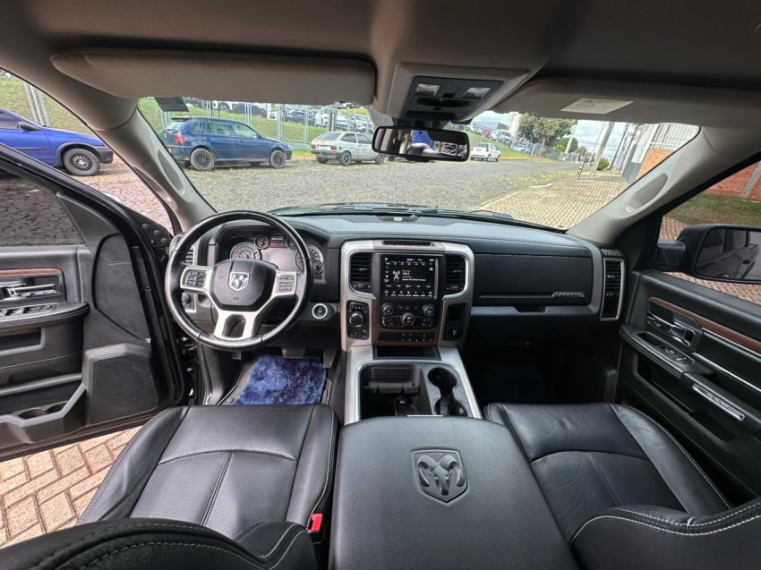 ram classic 5.7 v8 gasolina laramie cd 4x4 automatico 4p 202210