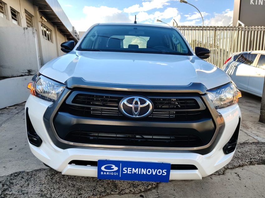 toyota hilux 2.8 d-4d turbo diesel cd sr 4x4 automatico 4p 20241