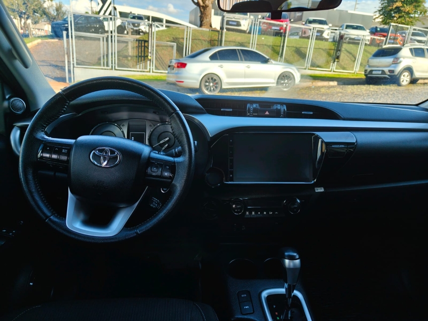 toyota hilux 2.8 d-4d turbo diesel cd sr 4x4 automatico 4p 20249