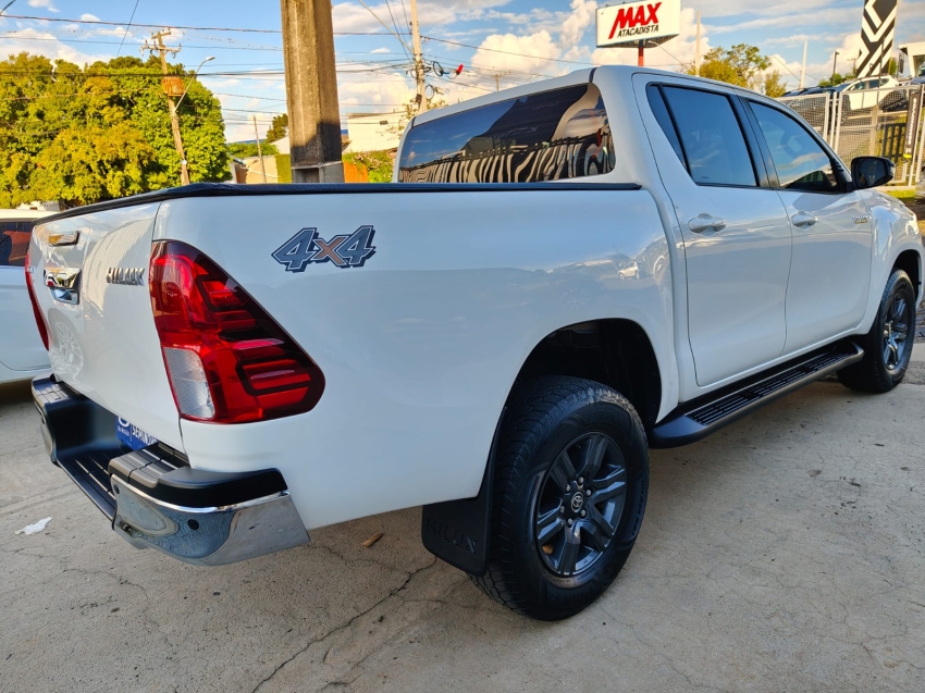 toyota hilux 2.8 d-4d turbo diesel cd sr 4x4 automatico 4p 20247