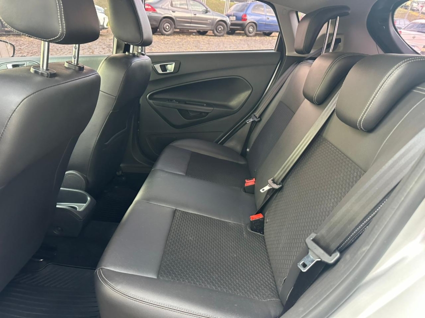 ford fiesta 1.6 ti-vct flex titanium powershift 4p semiautomatico 201814