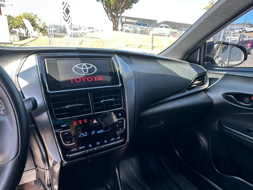 toyota yaris 1.5 16v flex xl multidrive 4p automatico 20256
