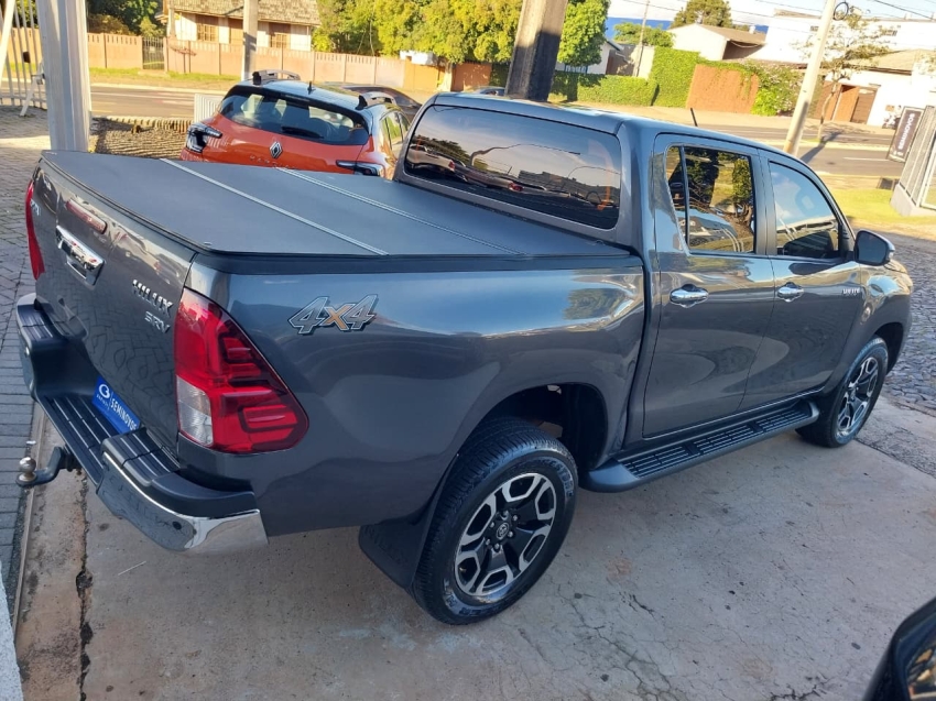 toyota hilux 2.8 d-4d turbo diesel cd srv 4x4 automatico 4p 20245