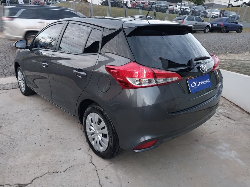toyota yaris 1.5 16v flex xl multidrive 4p automatico 20234