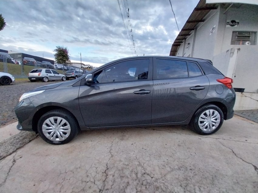 toyota yaris 1.5 16v flex xl multidrive 4p automatico 20233